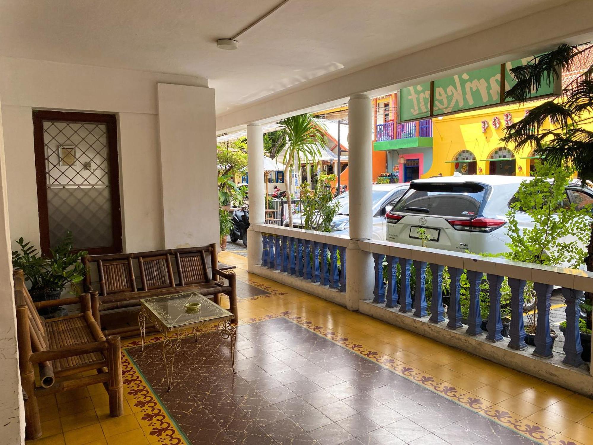 Parikesit Guest House Yogyakarta Esterno foto