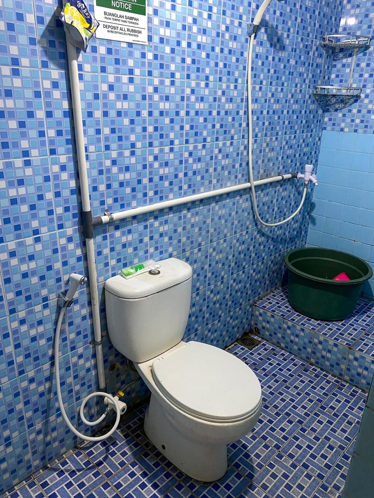 Parikesit Guest House Yogyakarta Esterno foto