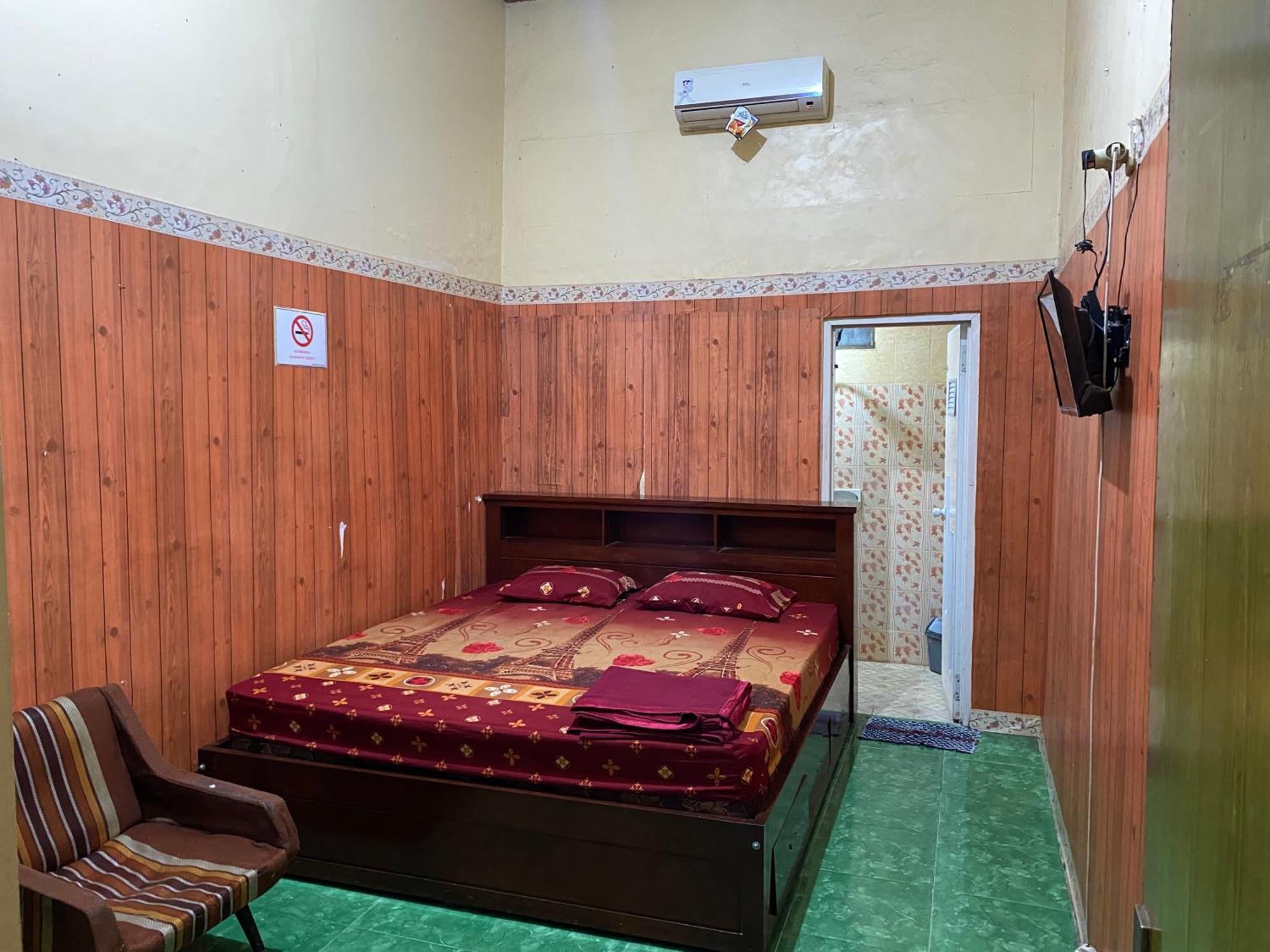 Parikesit Guest House Yogyakarta Esterno foto