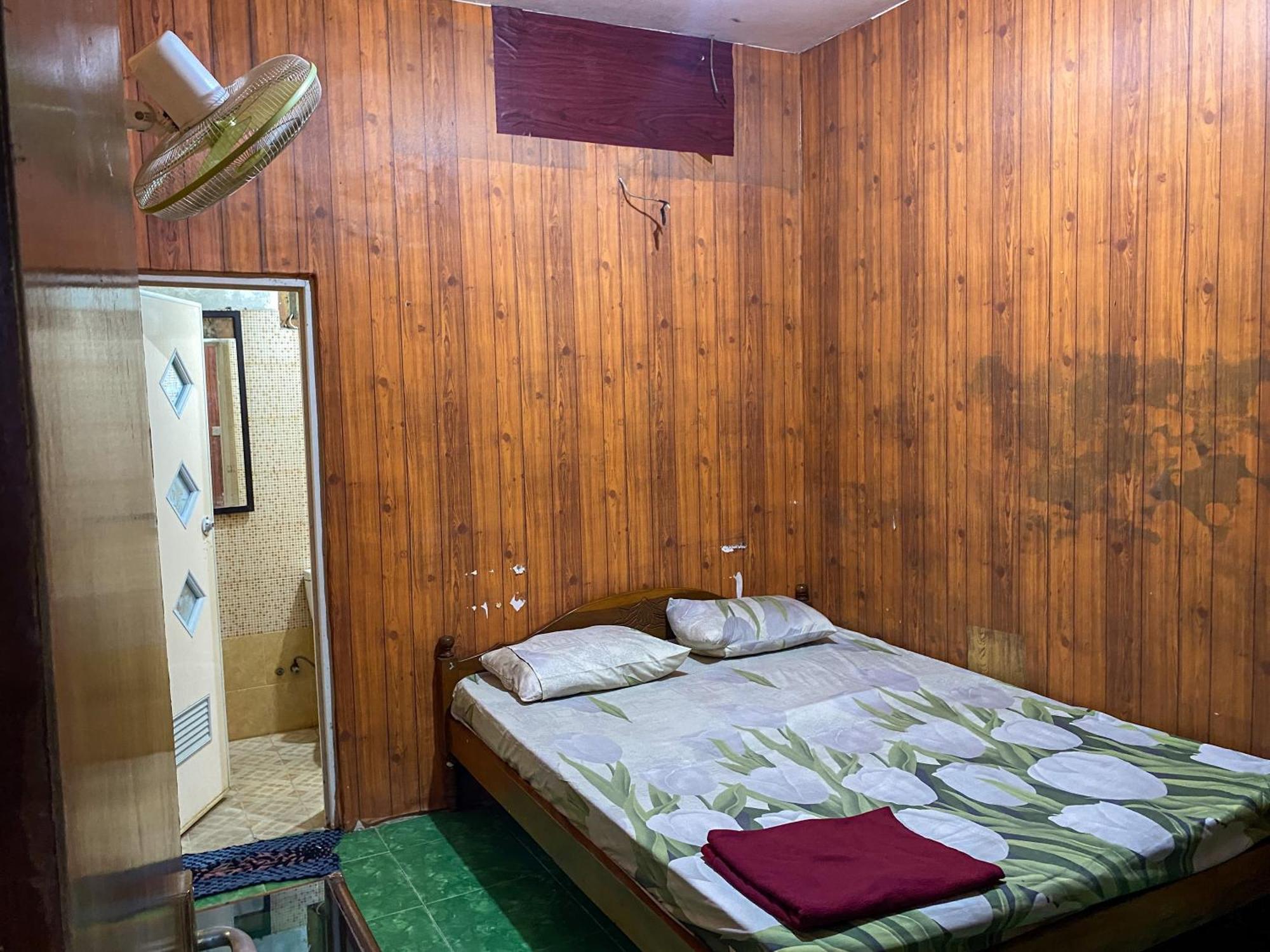 Parikesit Guest House Yogyakarta Esterno foto